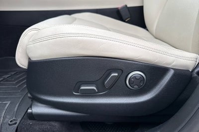 2022 Genesis GV70 2.5T